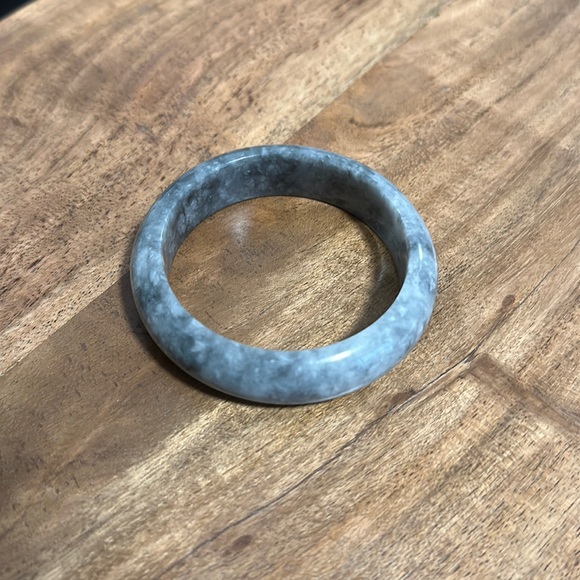 Grey Burma Jadeite Bracelet 54mm - Picture 3 of 6